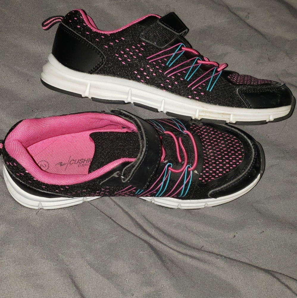 Running shoes
